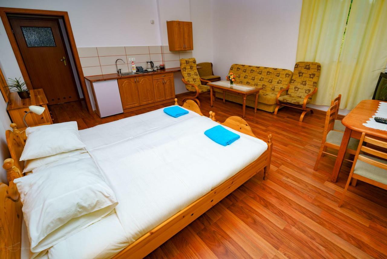 Isaan Ostrzyce Guest House Exterior foto
