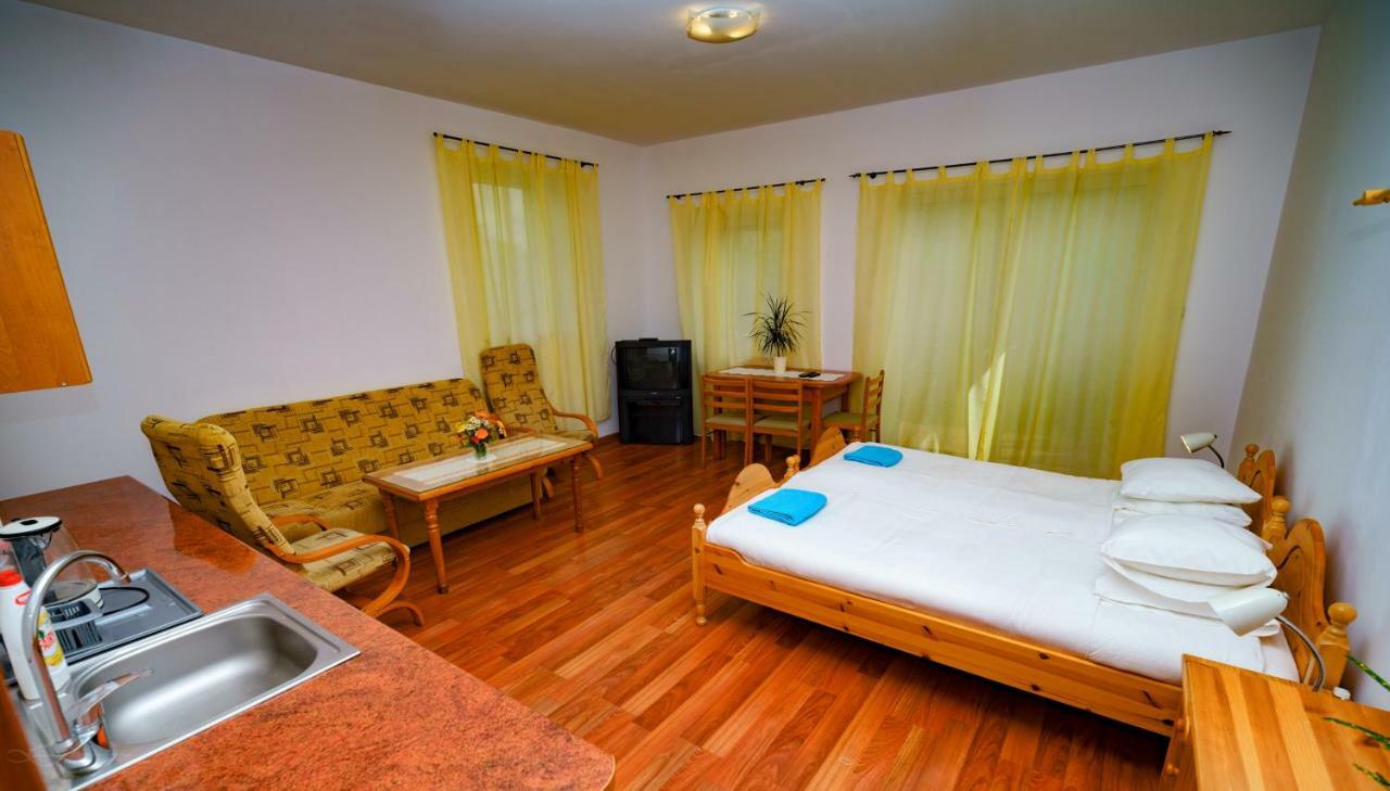 Isaan Ostrzyce Guest House Exterior foto